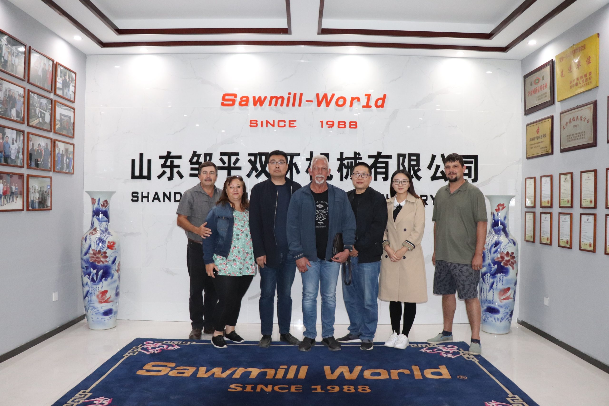  Photo with South African customers 
