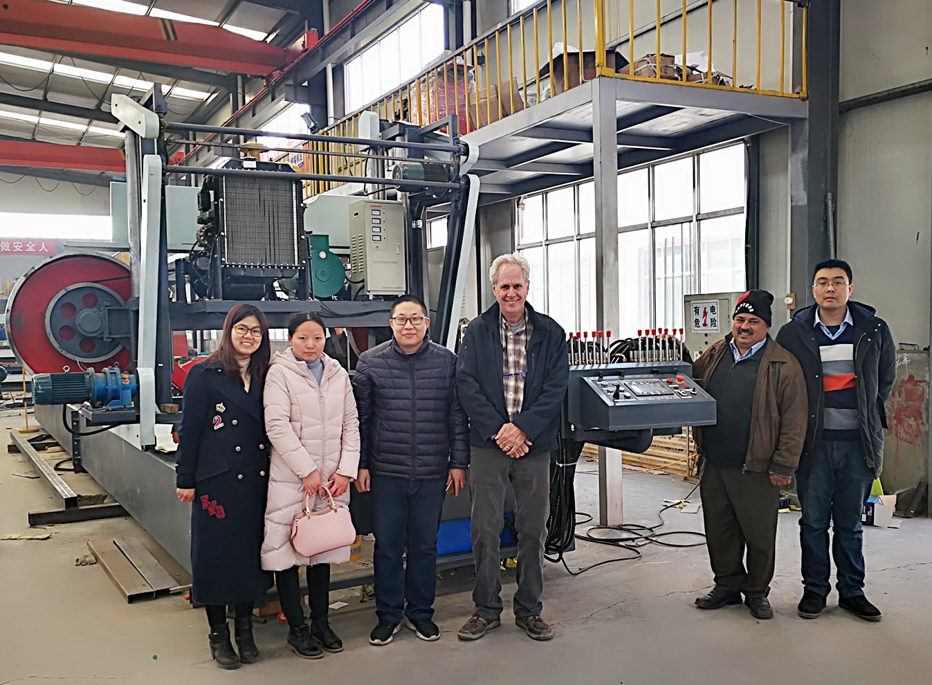Canadian customer buys horizontal band saw machine