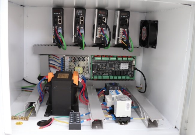 Detailed image (10)