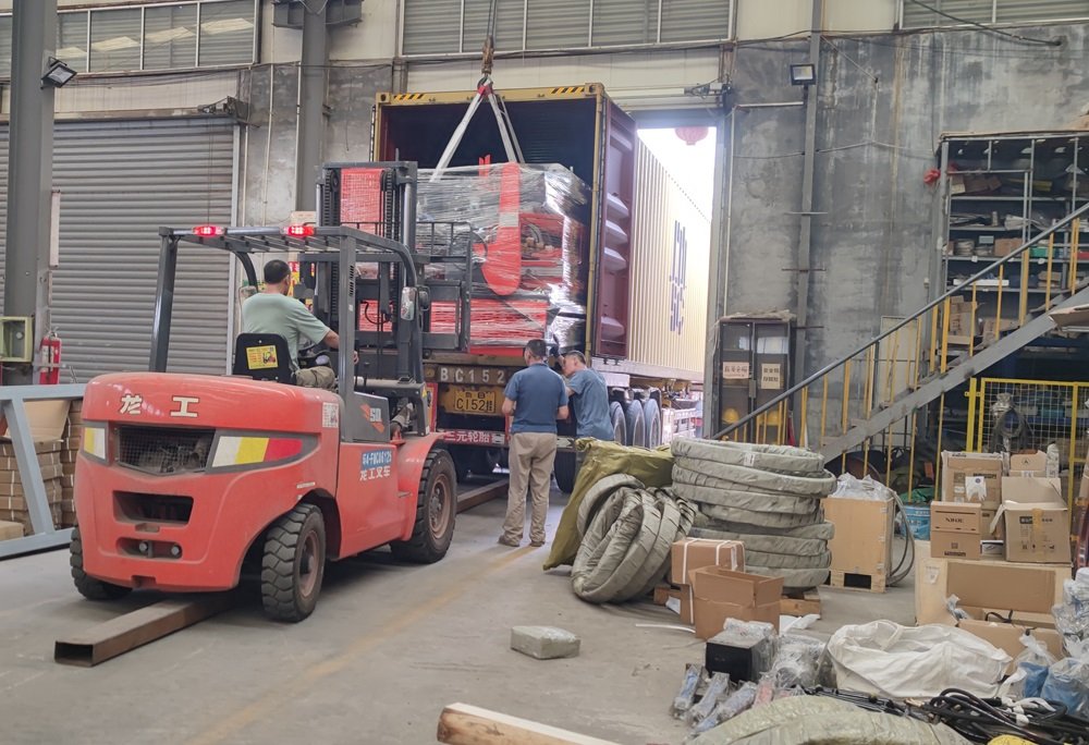 Sawmillworld Semi-automatic Horizontal Nailing Machine shipped to Bulgaria (3)