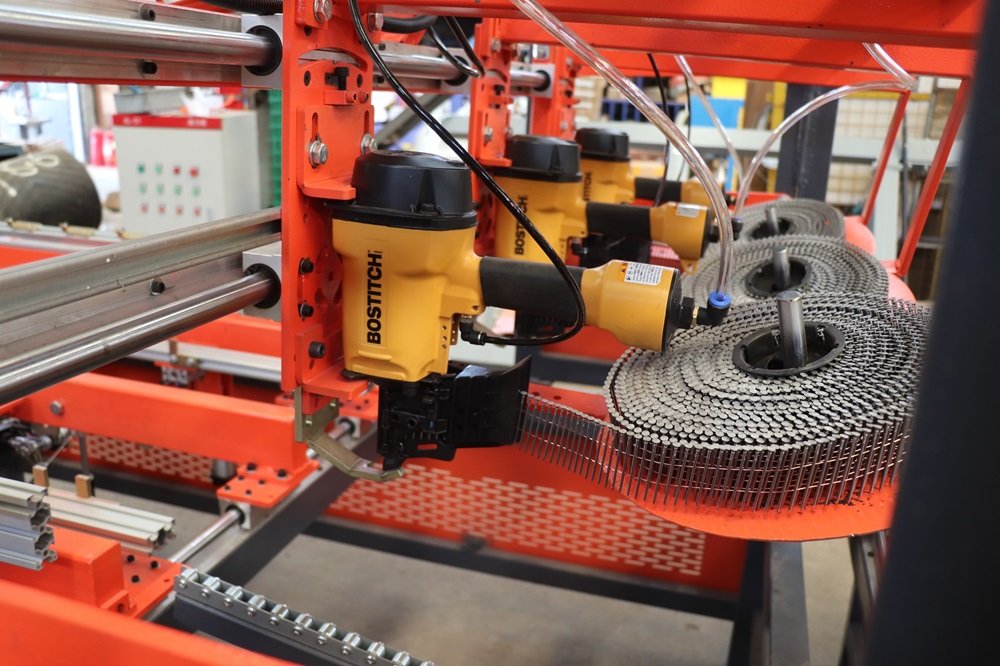 Sawmillworld Semi-automatic Horizontal Nailing Machine shipped to Bulgaria (8)